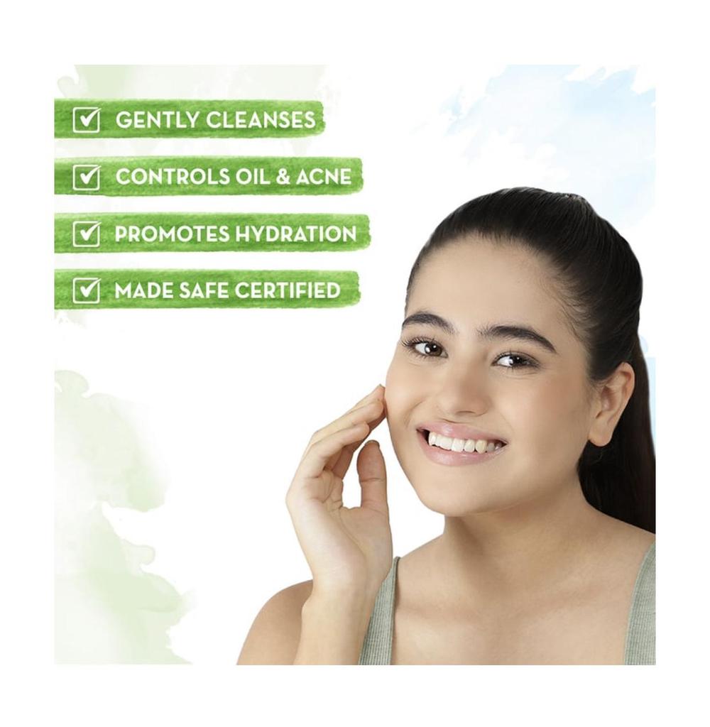 Mamaearth Multani Mitti Gesichtspackung mit Multani Mitti und bulgarischer Rose zur Ölkontrolle und Akne – 100 g