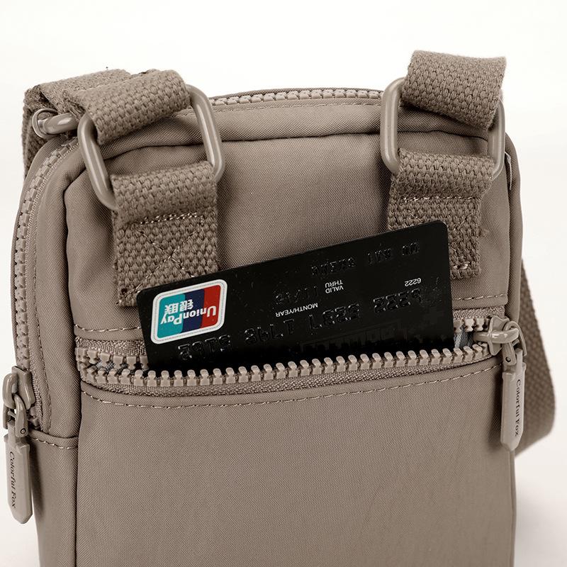 Summer Messenger Small Bag Portable Large Screen Mobile Phone Bag Simple and Versatile Walking Small Bag Nylon