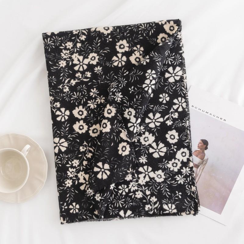 Autumn and winter printed imitation cashmere scarf elegant printed cashmere feel scarf people warm and cold scarf shawl