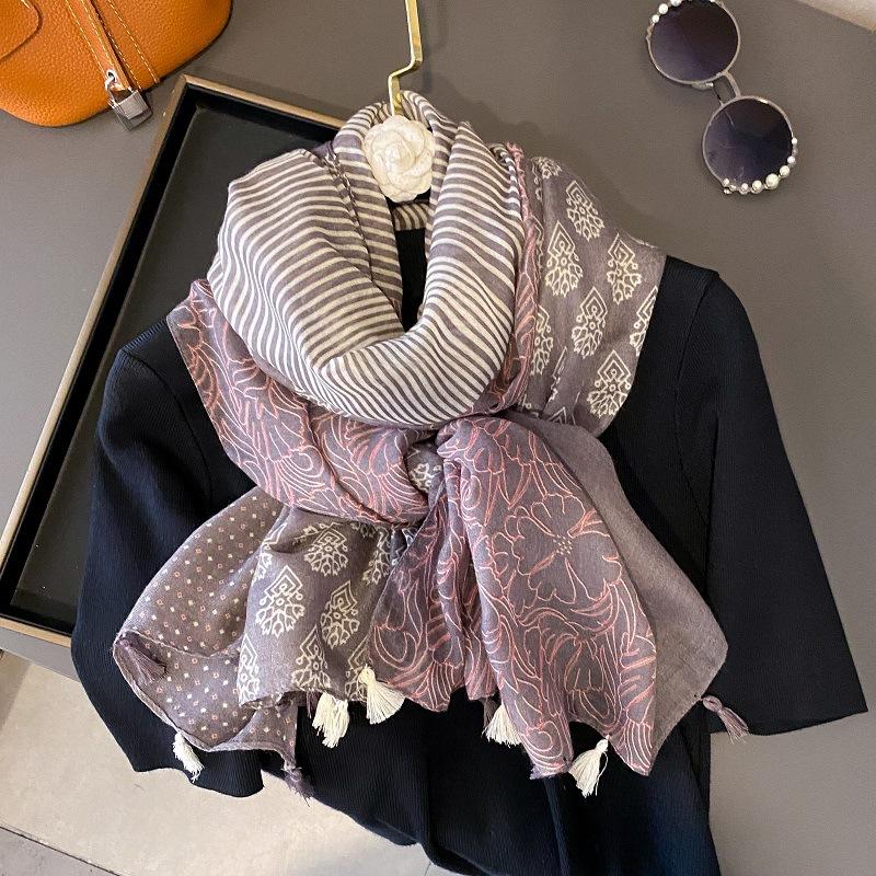 31 Design Fashion Bohemina Paisley Floral Tassel Viscose Shawl Scarf High Quality Wrap Pashmina Stole Bufandas Muslim Hijab