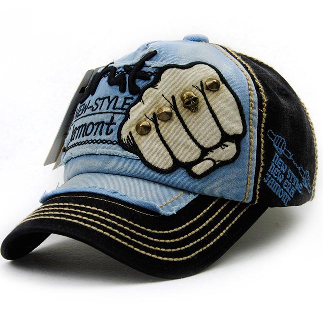 Trendy Letter Rivet Unisex Duckbill Baseball Cap
