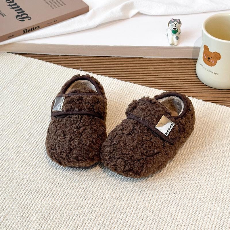 Girls' outdoor furry shoes, new autumn and winter style, soft-soled, non-slip, wool-lined, warm cotton shoes, loafers for little girls