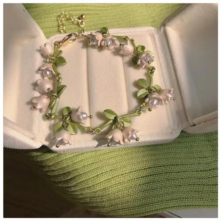 Lily of the Valley Bracelet Niche Design Sense High Mori French Retro Niche Light Luxury Super Fairy Girl Heart Pearl Bracelet
