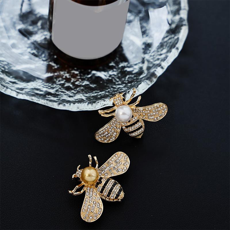 Bee Shaped Brooches For Women Clothing Coat Jewelry Accessories Gifts
