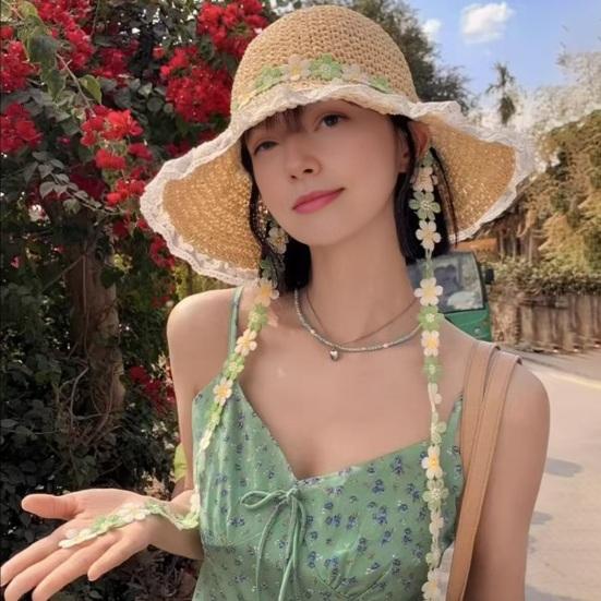 Straw Hat Wide Brim Embroidery Lace Splicing Beach Hat Embroidered Floral Adjustable Chin Strap Summer Sun Protection Hat