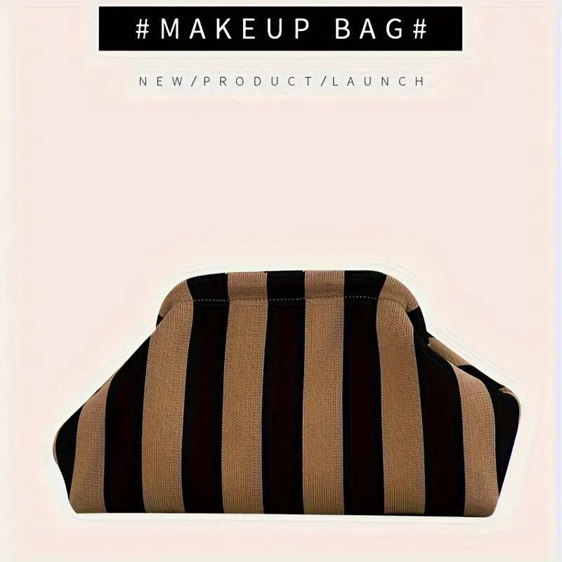 Polyester Cosmetic Clutch Bag Breathable Stain Resistant Large Capacity Makeup Bag for Ladies Daily Travel Gift