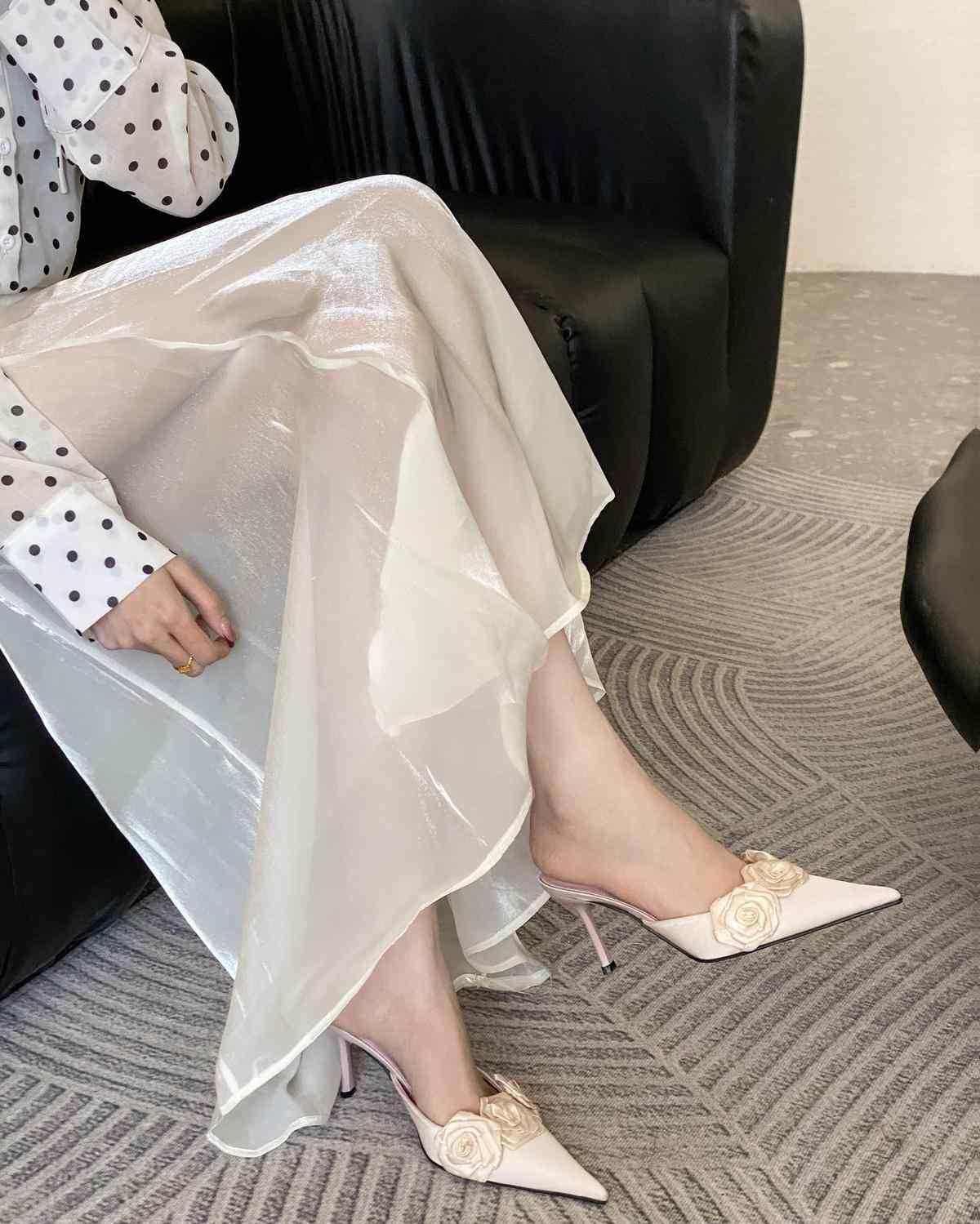 

Fashion Flower Women s Slippers Elegant High Heeled Shoes Pointed Toe 2025 Fashion Pumps New Luxury Chaussure Femme 35 рожевий