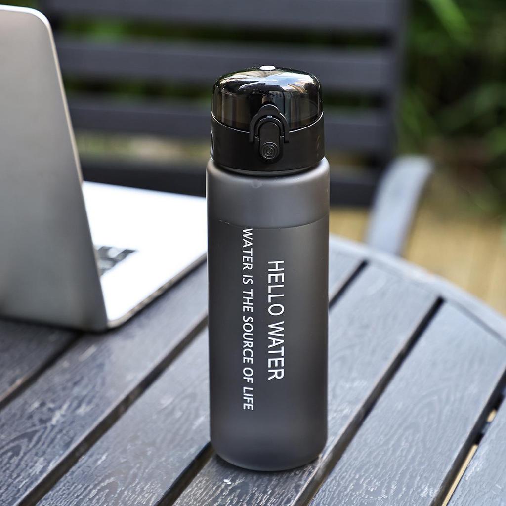 Heat-Resistant Large Capacity Sports Water Bottle with Detachable Lanyard