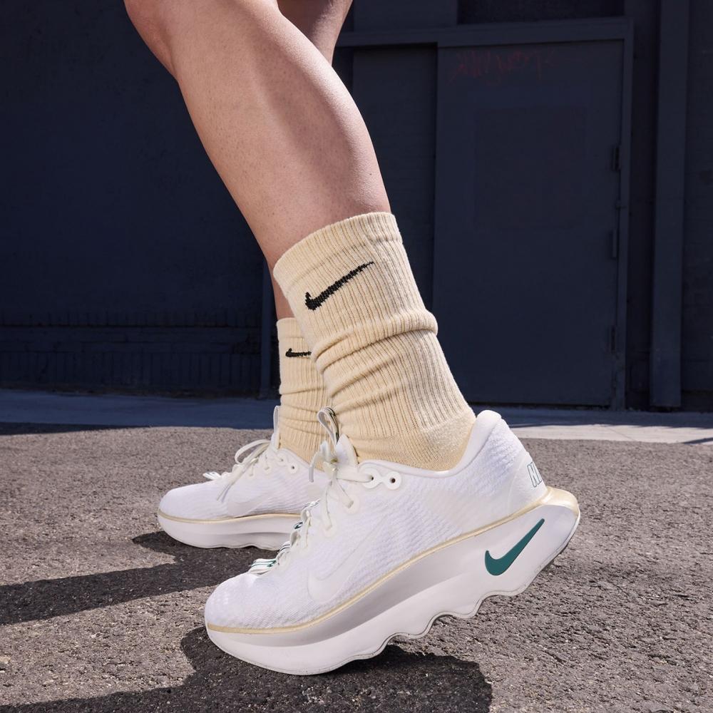 

Nike Женские Nike Motiva DV1238 102
