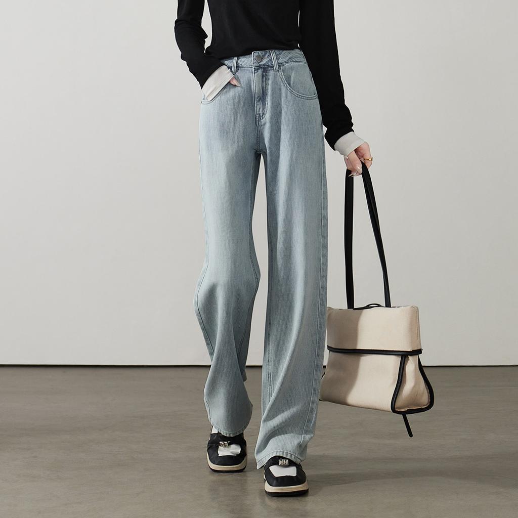 Fashionable high waisted wide leg jeans for women in spring 2026, loose and versatile, slimming and floor length pants