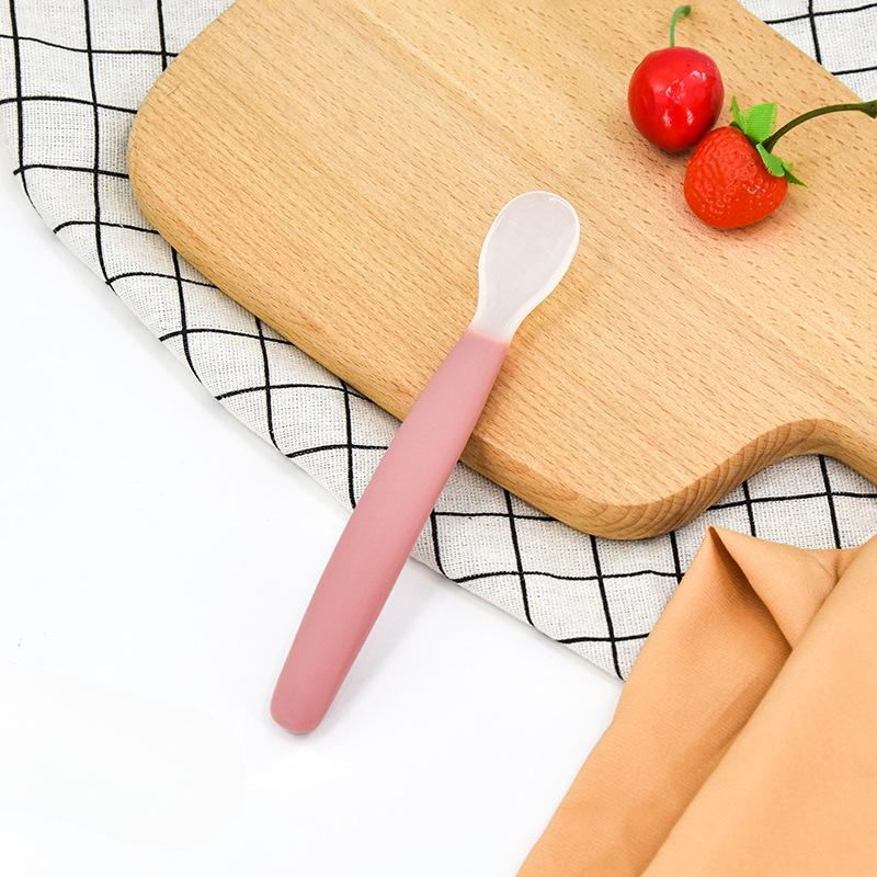 Cucchiaini Morbidi in Silicone per Neonati e Bambini Utensili per l'Alimentazione con Acqua per Neonati e Bambini Piccoli Cucchiaini Morbidi con Punta per Pappa di Riso e Zuppa