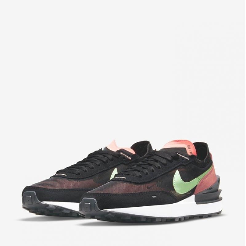Nike SneakerS Women S Waffle One Dc2533 002 P2204
