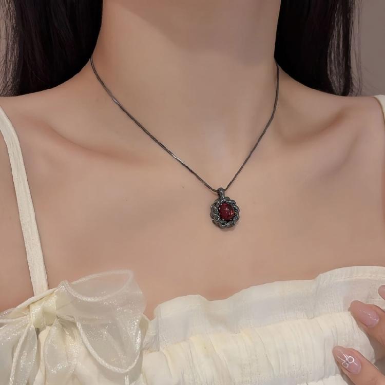 Exquisite Round Necklace Business Meeting Accessory Bead Necklace Perfect for Enhancing Your Daily and Evening Outfits