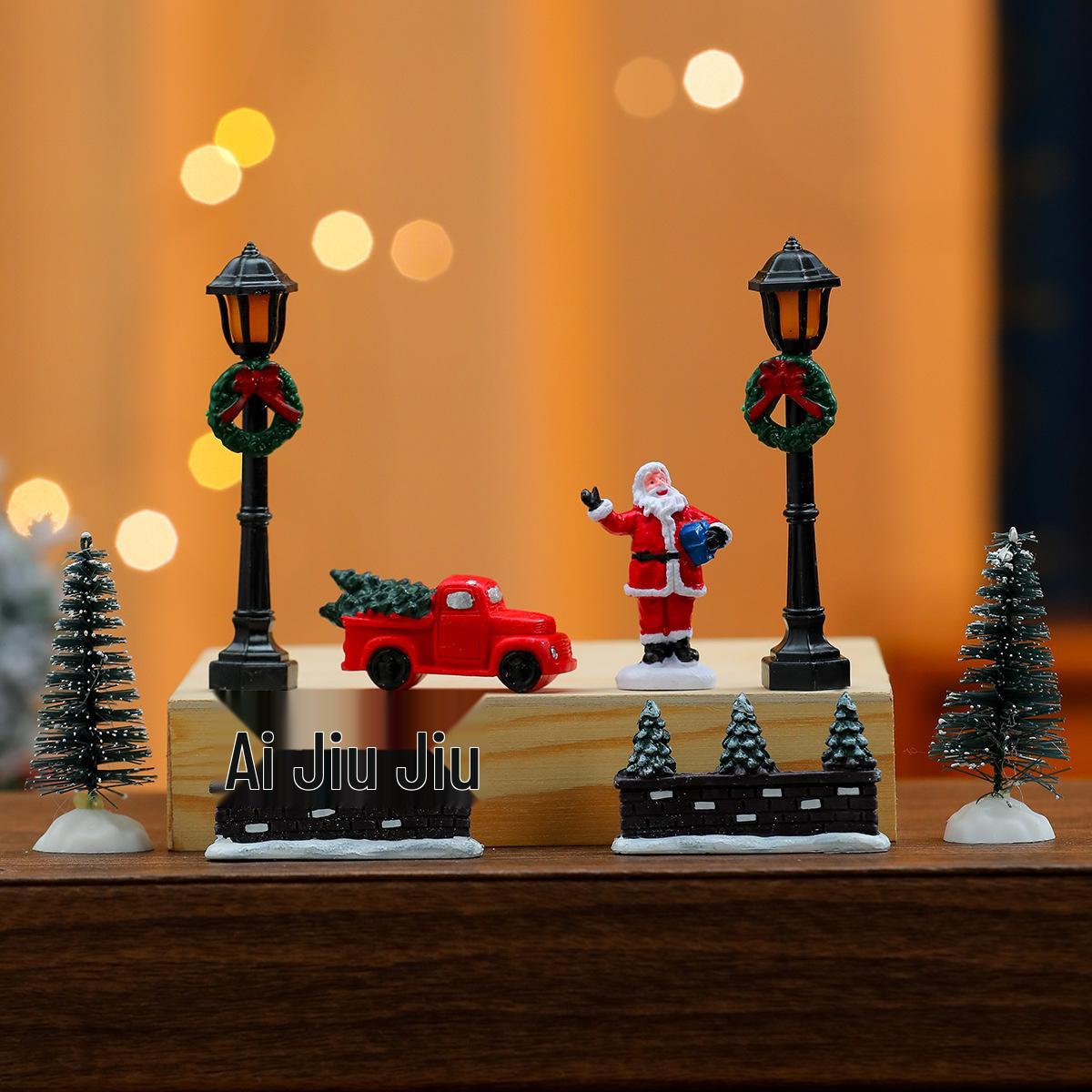 Christmas Desktop Scene Set: Decorations & Small Gift Ornaments
