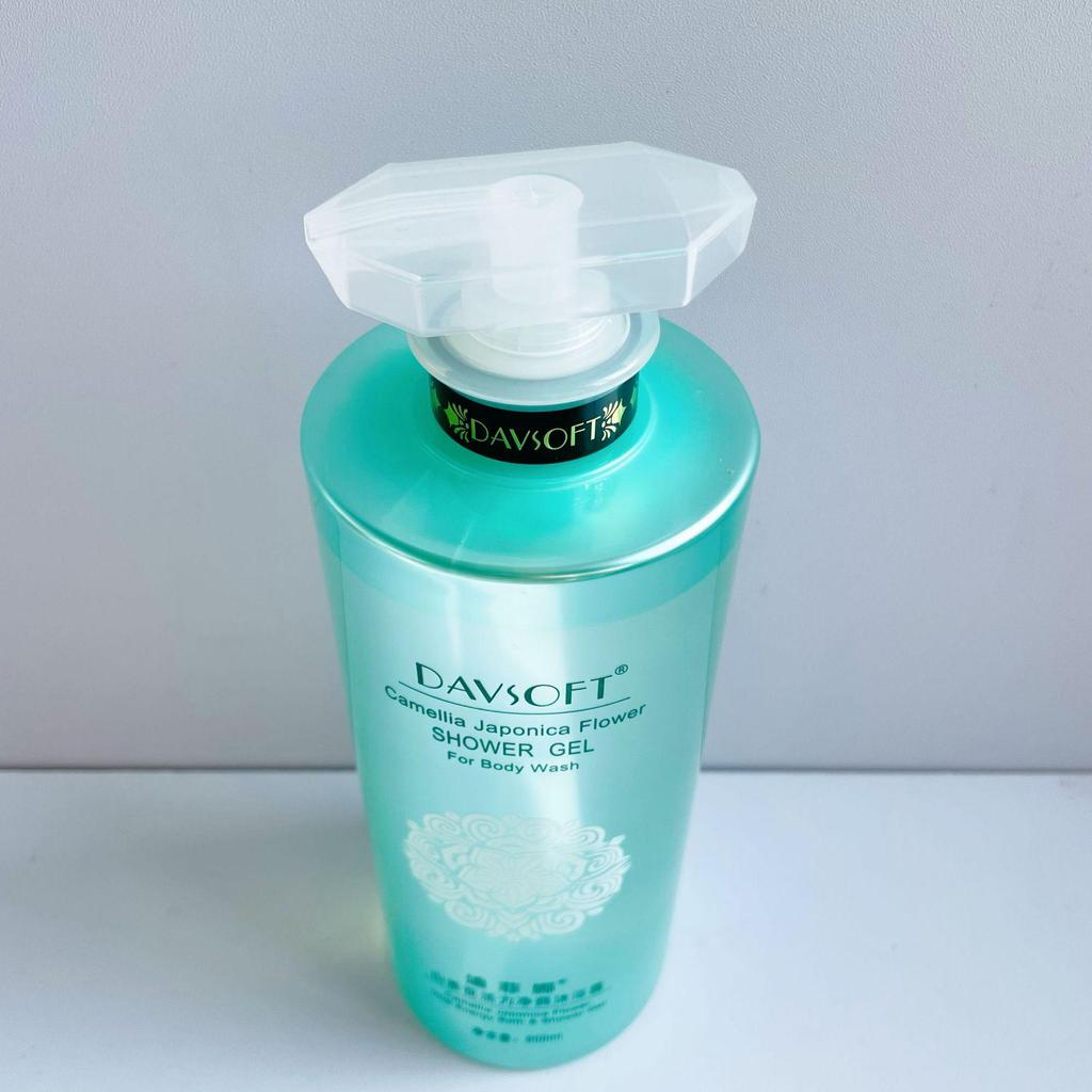 Difina Camellia Moisturizing & Refreshing Shower Gel, 900ml