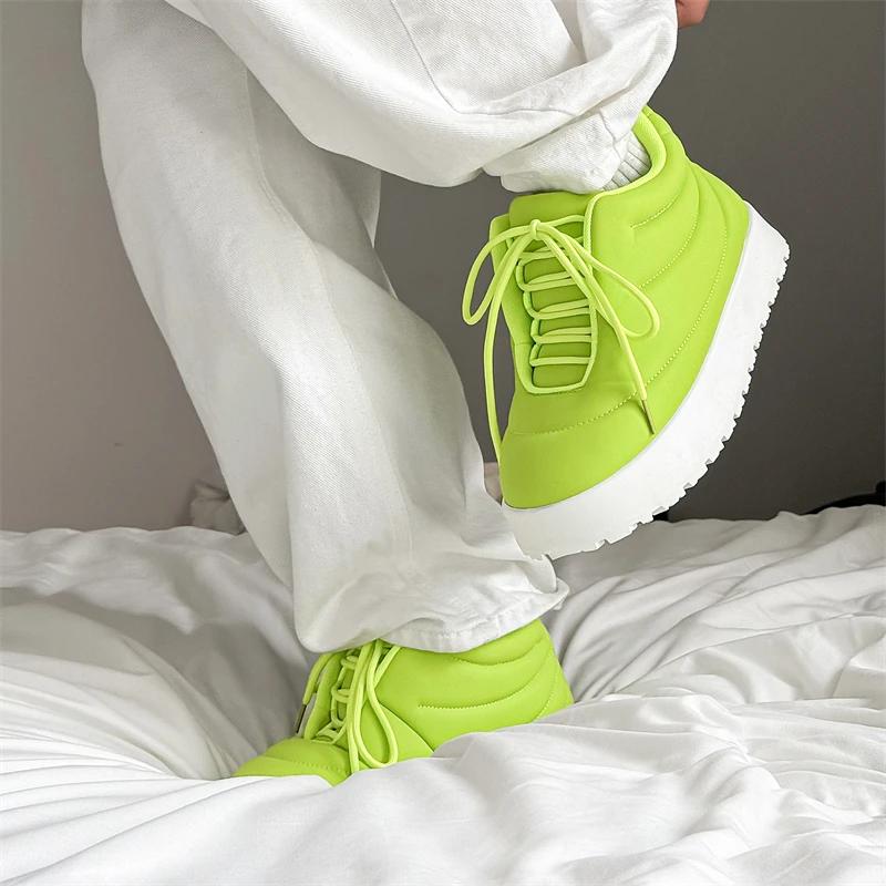 Fashion 2025 Trend Men's Sport Shoes Board Mans Skate Sneakers Mens Luxury Zapatillas Deportivas Mujer Man Skateboard Bread Shoes