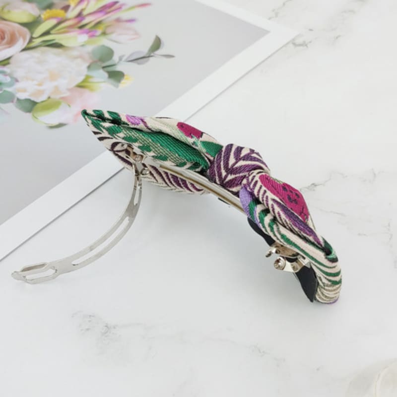 MAIA Rosen-Jacquard-Band-Anstecknadel - Lila