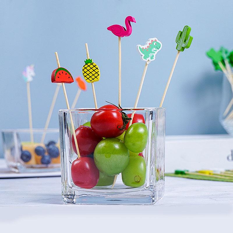 100 Stück Einweg Bambusspieße Weihnachten Obstgabeln Karamellapfel-Stäbchen Kreative Cocktailspieße Partydekoration Bambusstäbchen