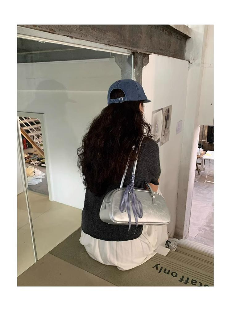 2024 Korean Spring Niche Ballet-Inspired Silver Shoulder Bag: Trendy & Versatile Handbag