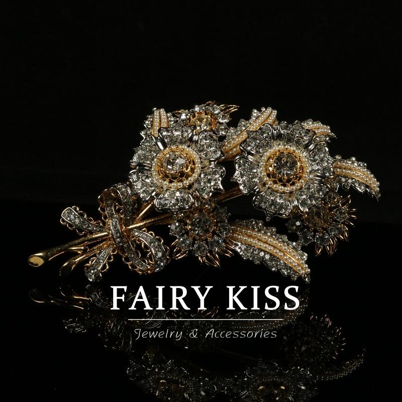 Vintage Heavy Industry Exquisite Retro Design Sense Three-dimensional Sunflower Full High-end Brooch,