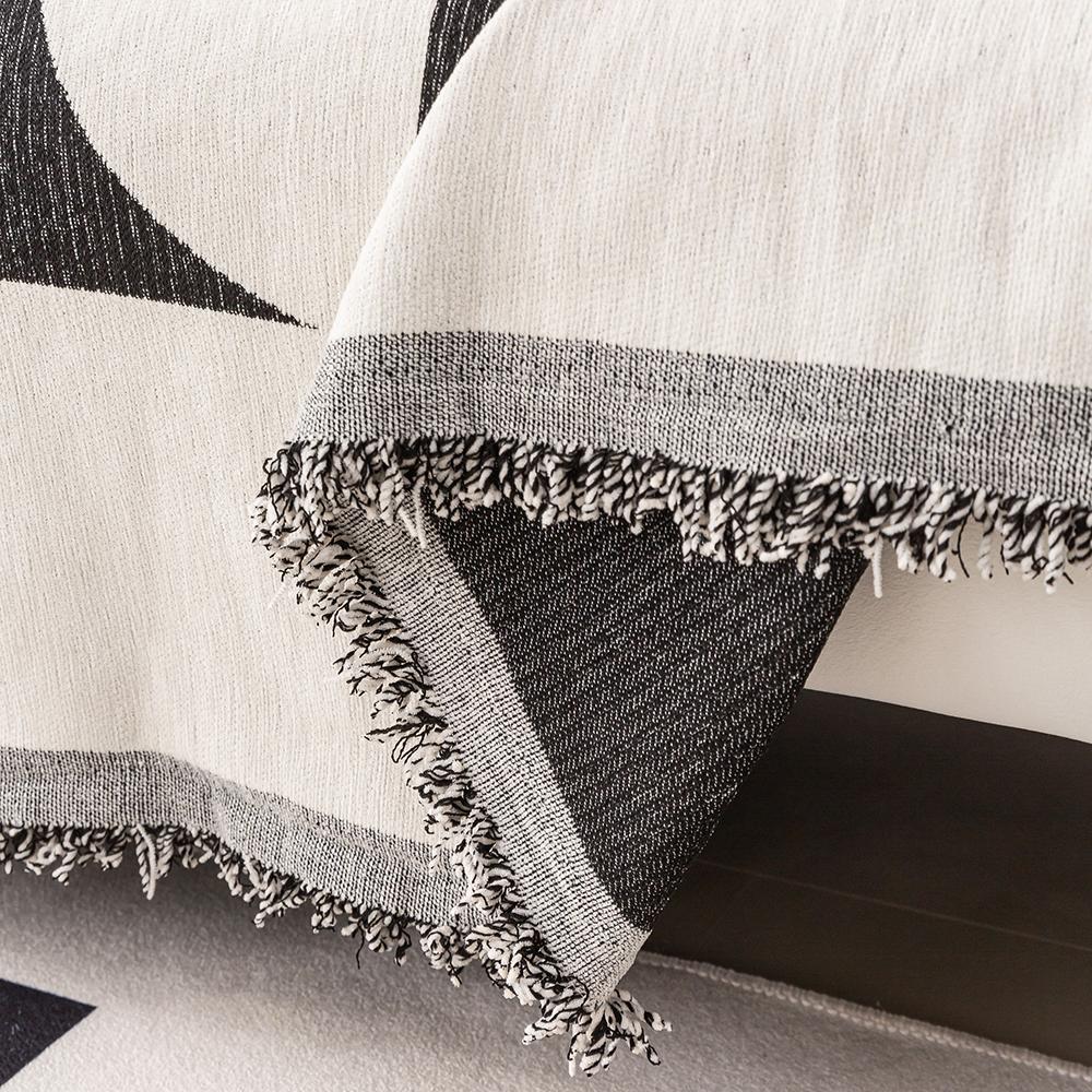 Irregular Windmill Chenille Sofa Towel for the Living Room, Nordic Style Home Decor with Tassel Edges, Three-Seater Sofa Set