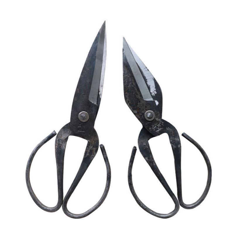 Handmade Traditional Iron Scissors: Old-Fashioned Tin Snips & Heavy-Duty Garden, Household, and Chicken Bone Scissors for Industrial and Leather Use