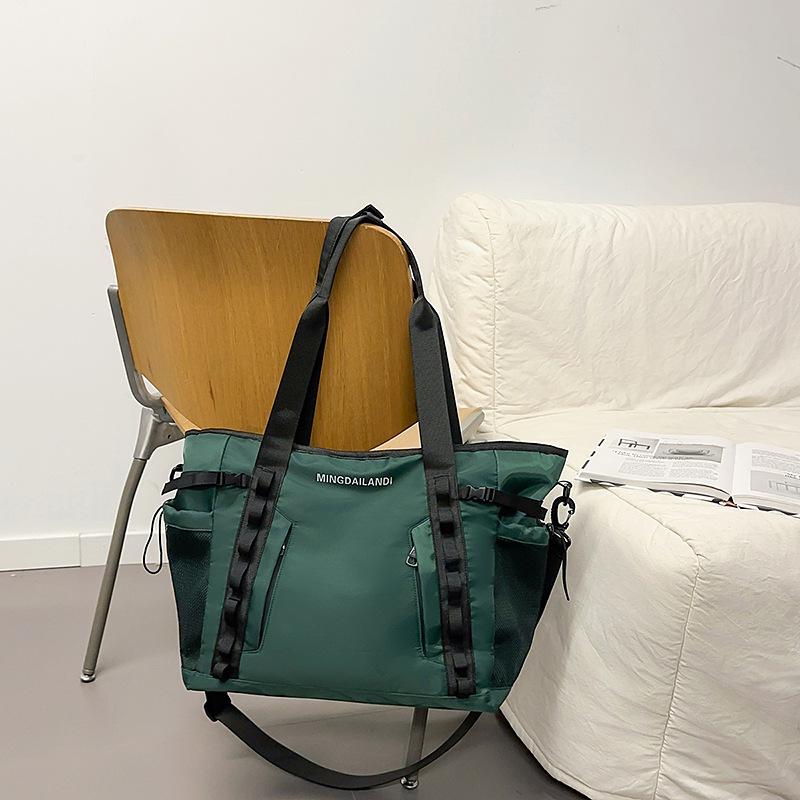 

Новая модная дорожная сумка большой вместимости для коротких поездок, мужская 2025, спортивная фитнес-сумка, портативная сумка для хранения для деловых поездок зелёный