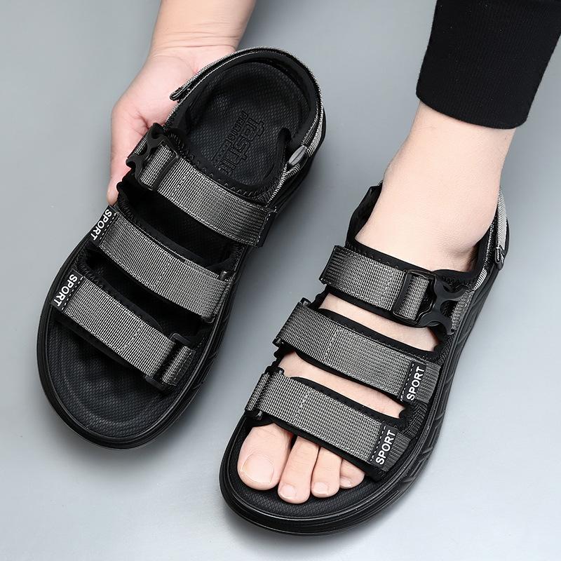 Fashion Summer Outdoor Soft Sole Designer Sandals for Men Fashion Casual Solid Color Beach Shoes Male Mesh Breathable Sandals Man
