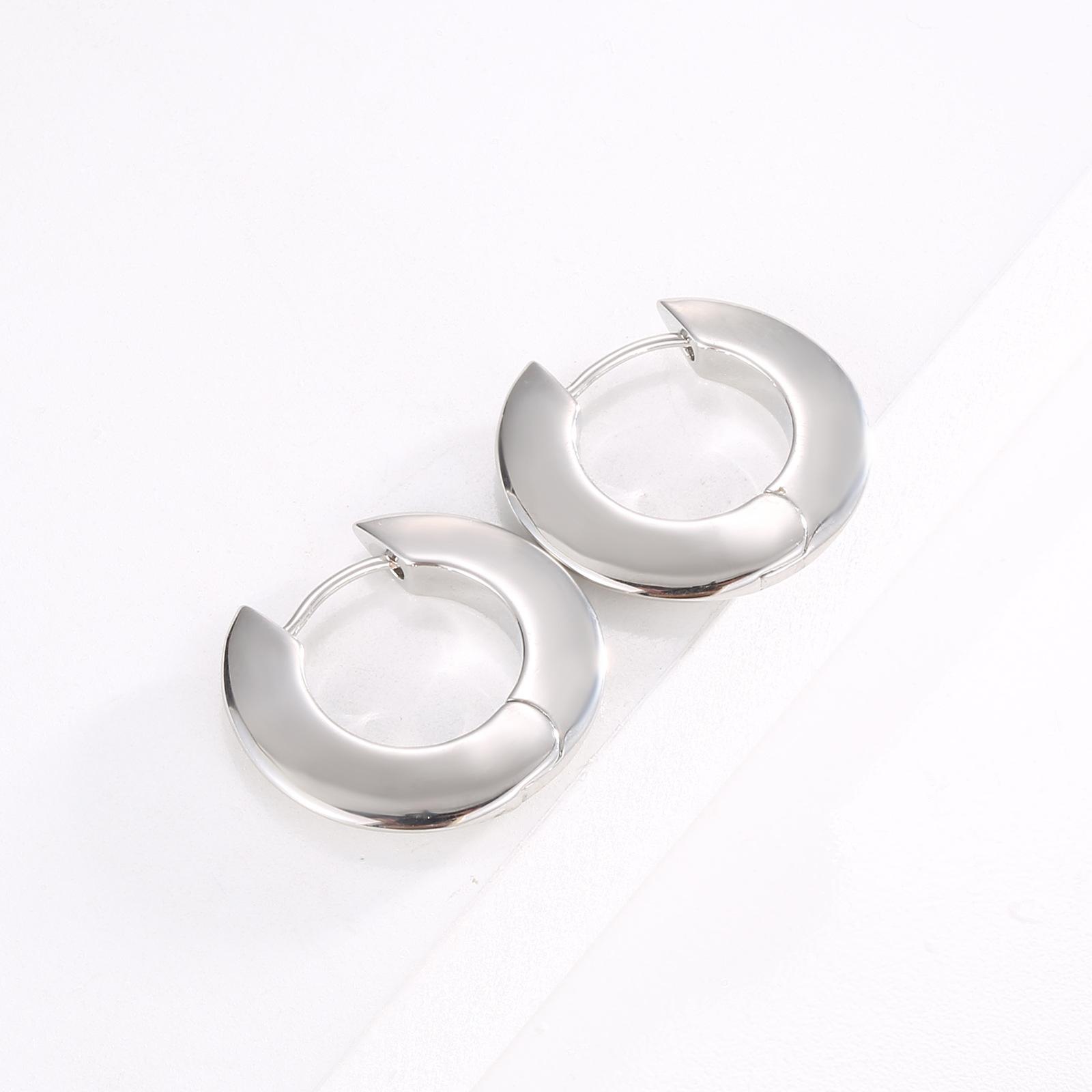 

Жіночі креативні чорно-білі двоколірні прості геометричні сережки біжутерія ніша світла розкіш і солодкість на подарунок подругам