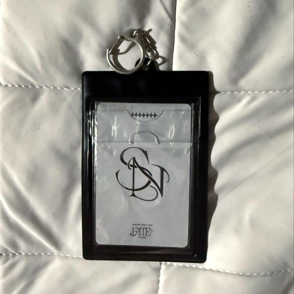 [USED] Enhypen Sunwoo Trading Card Keychain