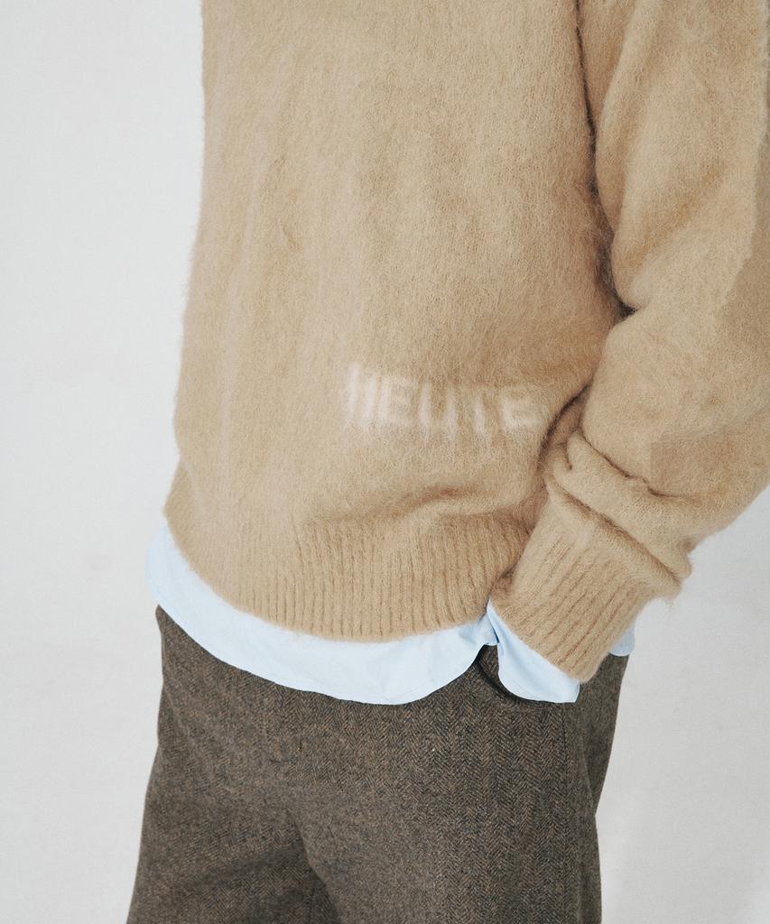 Hoite Het Mohair V Neck Knit (Beige)