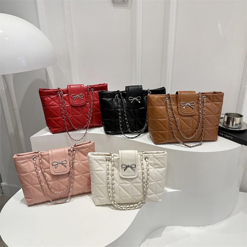Soft rhombus chain large capacity new trendy fashion casual bow shoulder tote bag large
