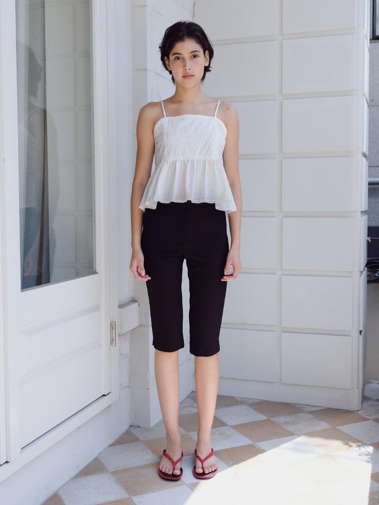 Beiodeu Side Slit Capri Pants_Black