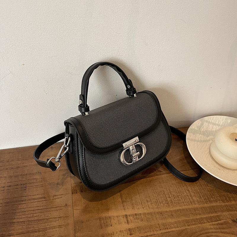 

Новый нишевый дизайн, популярная контрастная цветная сумка-седло, портативная на плечо, кроссбоди, трендовая женская сумка чёрный