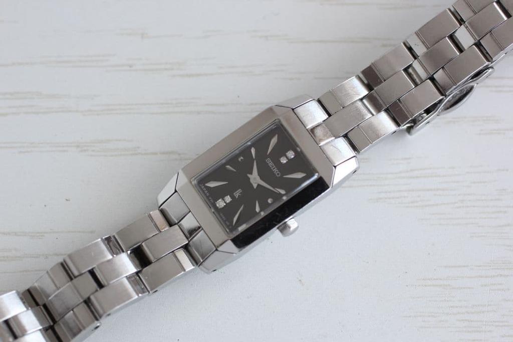 [USED] Working SEIKO LUKIA watch 1F20-OBAO