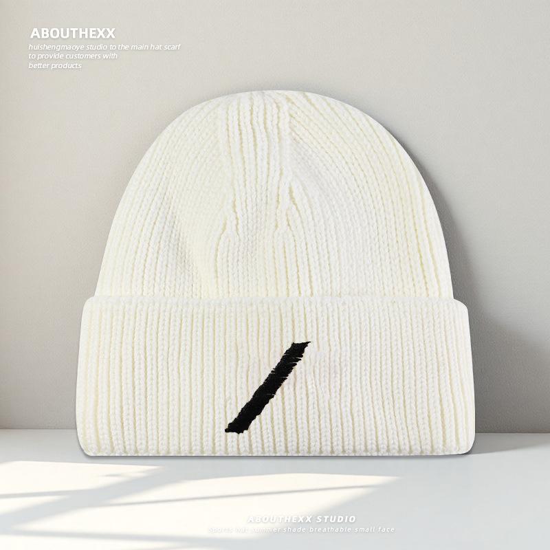 

Autumn and Winter Warm Hat Women s Slash Embroidered Knitted Hat Versatile Face Showing Small Cold Hat Student Couple Pullover Woolen Hat M（56-60cm）