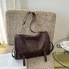 Vintage plant kneaded leather large-capacity bag, loose shoulder tote bag, high-end commuter messenger bag for women