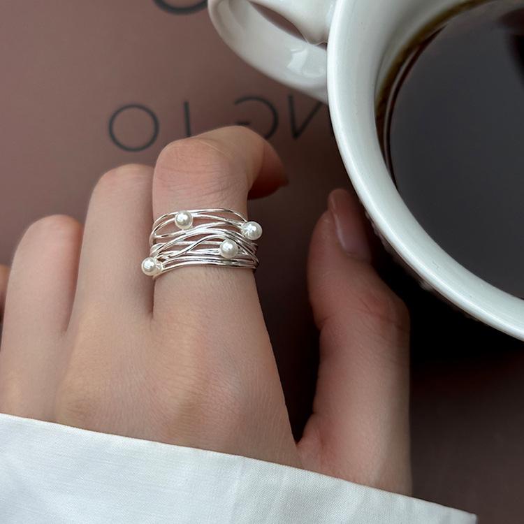 Women's Irregular Multi-Layer Metal Pearl Open Ring: Retro, Versatile, and Unique Design