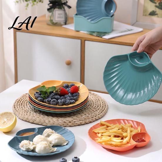 Shell Plate with Dipping Compartment Shaped Chips And Dip Plates Built-in Sauce Compartment Reusable Plastic Serving Dishes Small Fruit Platters for