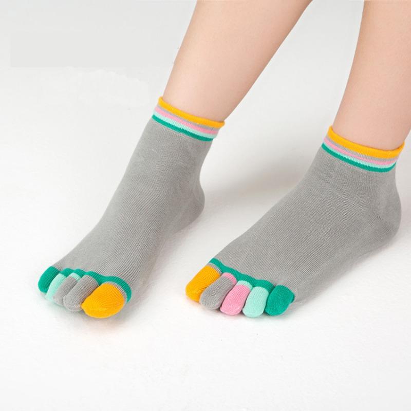 Women Colorful Cotton Five Toe Separator Socks Breathable Heel Grip Sweat Absorbent Wholesale Pack Everyday Comfort Essential