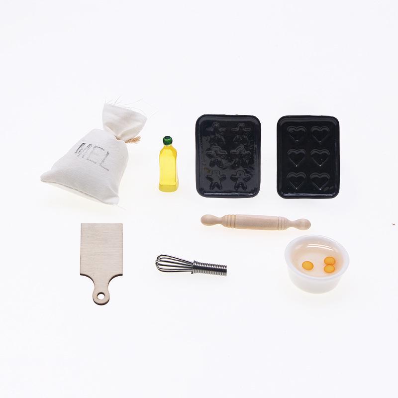 Miniature Dollhouse Baking Tools & Play Kitchen Set