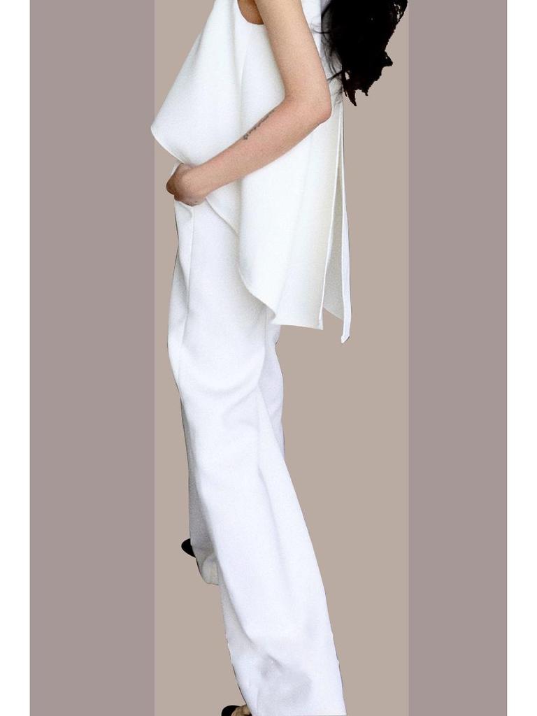 Eleganter einfarbiger Neckholder-Jumpsuit: Ärmelloses Oberteil & Weitbeinige Hosen für Damen