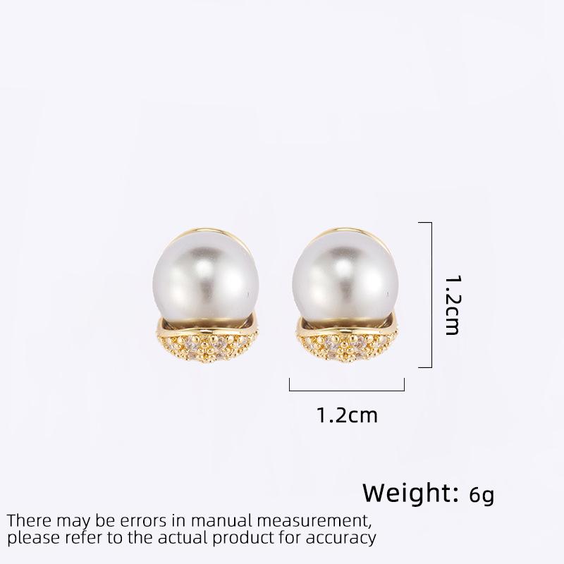 Women's Light Luxury Design Elegant Vintage Imitation Pearl Earrings Fashionable And Versatile Niche Design Earrings