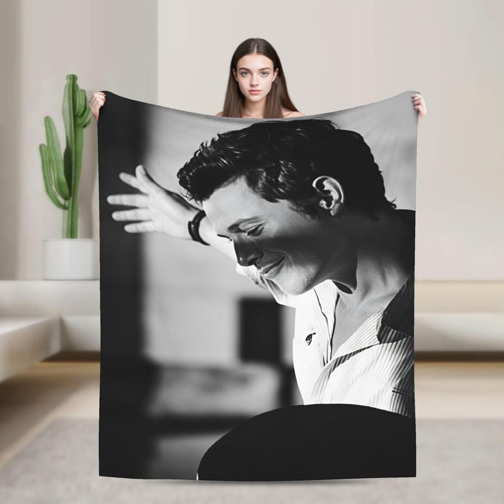 Alejandro Sanz Singer Flannel Blanket Soft Throw Blanket for Outdoor Camping Print Bedspread Sofa Bed Cover