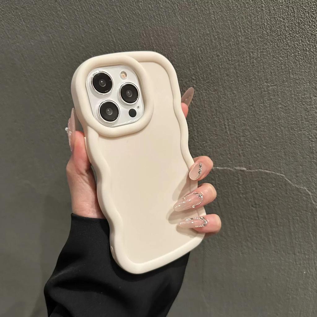 Fashion Soft Curly Wave Case for iPhone 11 12 13 14 15 16 Pro Max 7 8 Plus X XR XS Shockproof Bumper Cover Capa Aesthetic