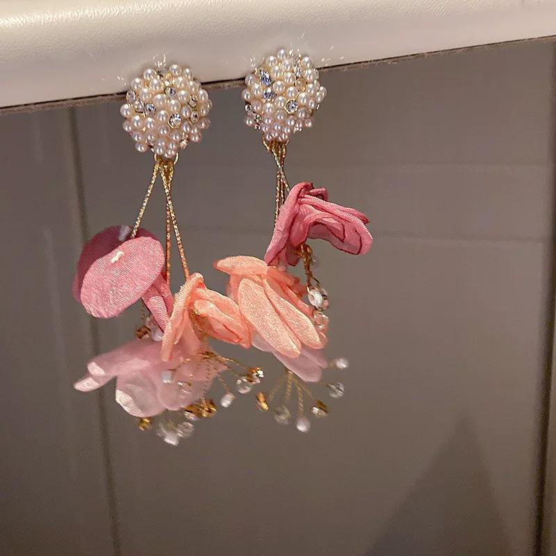 Silver Rhinestone Crystal Flower Asymmetric Earrings - Colorful Retro Court Style Studs for Women