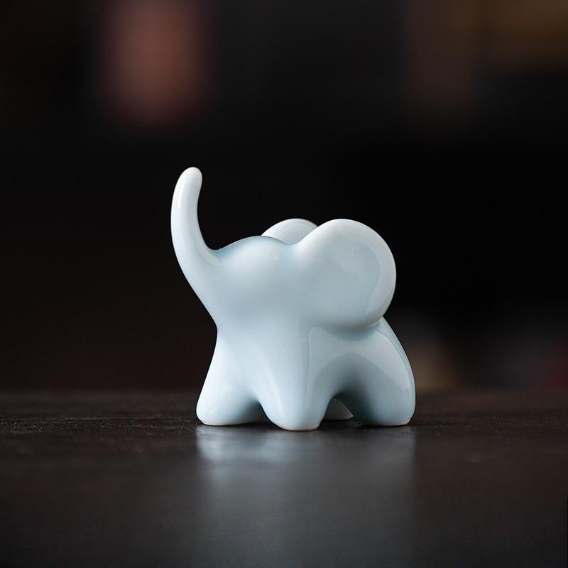 Mini Elephant Ceramic Ornament Cute Desktop Decor Gift for Girlfriend Home Office Collectible Figurine Home Decor