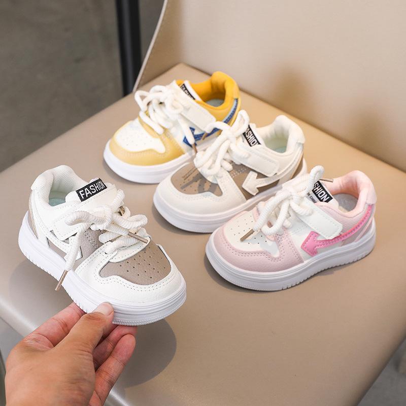 Kindersportschuhe Jungen und Mädchen Board-Schuhe 2025 Frühling, Herbst und Winter Koreanische Version Jungen Babyschuhe kleine weiße Schuhe Kleinkindschuhe