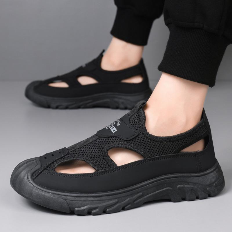 Breathable men's sandals summer hollow mesh casual versatile hole shoes outdoor travel soft sole foot cover beach shoes