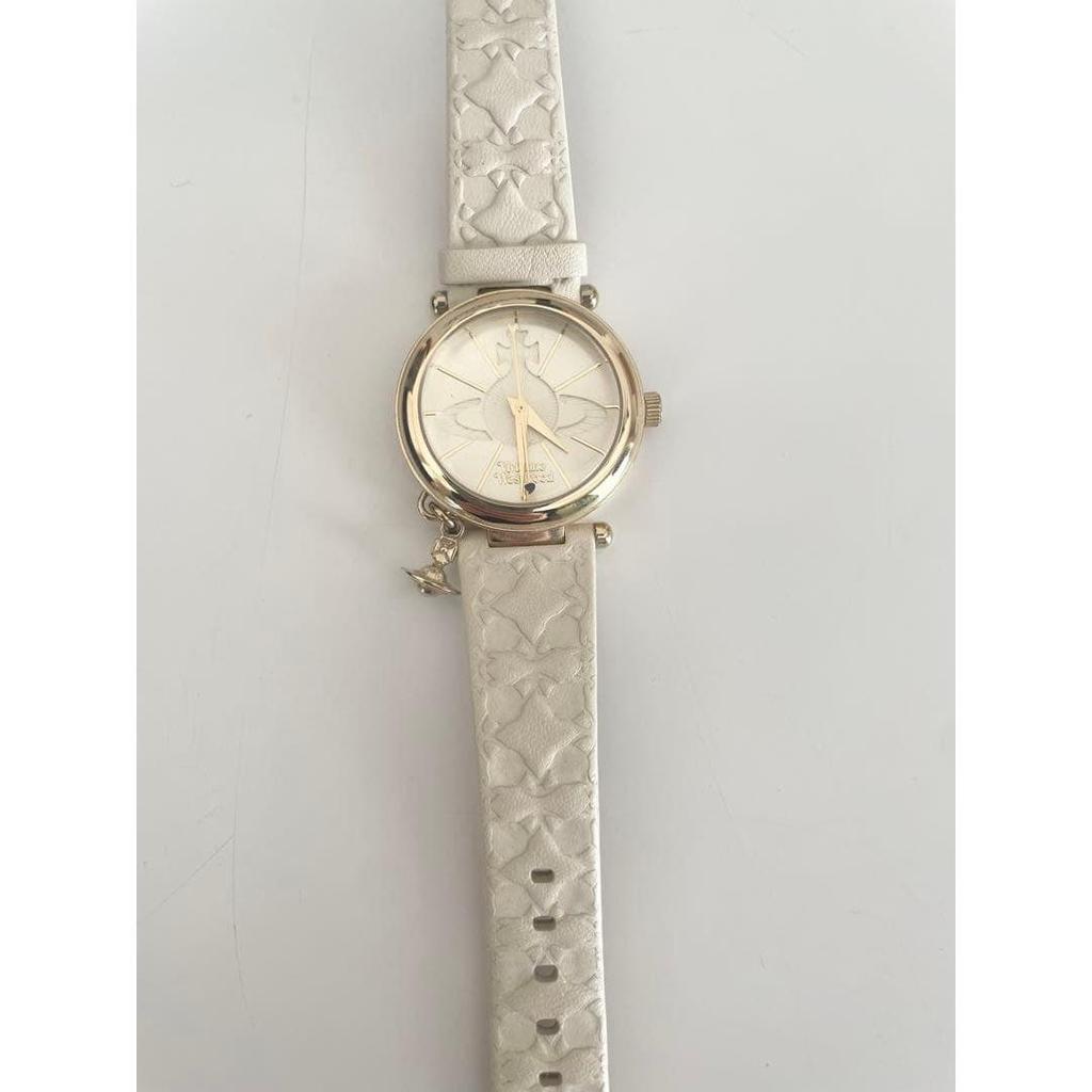 Used [Price reduction] Vivienne Westwood white leather watch